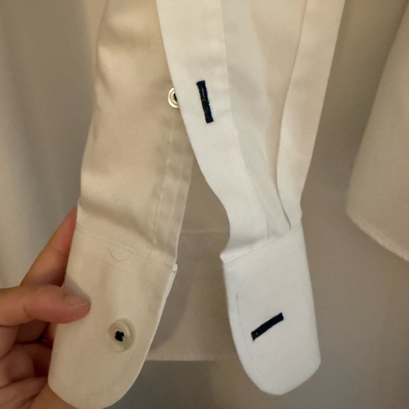 UNTUCKit Crisp White Dress Shirt size Large 100% cotton slim fit wrinkle free - Picture 2 of 6